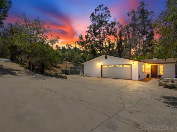 160 Scottford , El Cajon, CA 92021