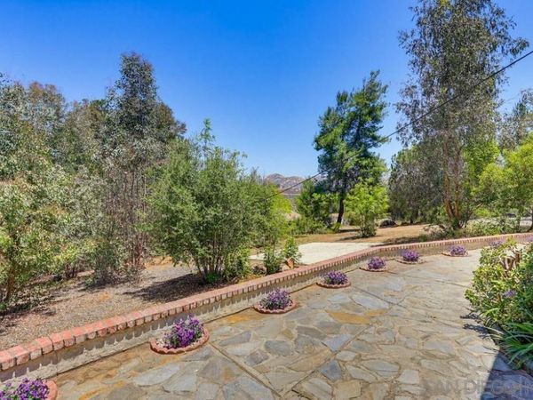 160 Scottford, El Cajon, CA 92021