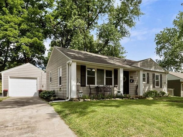 5313 N Euclid Avenue, Kansas City, MO 64118