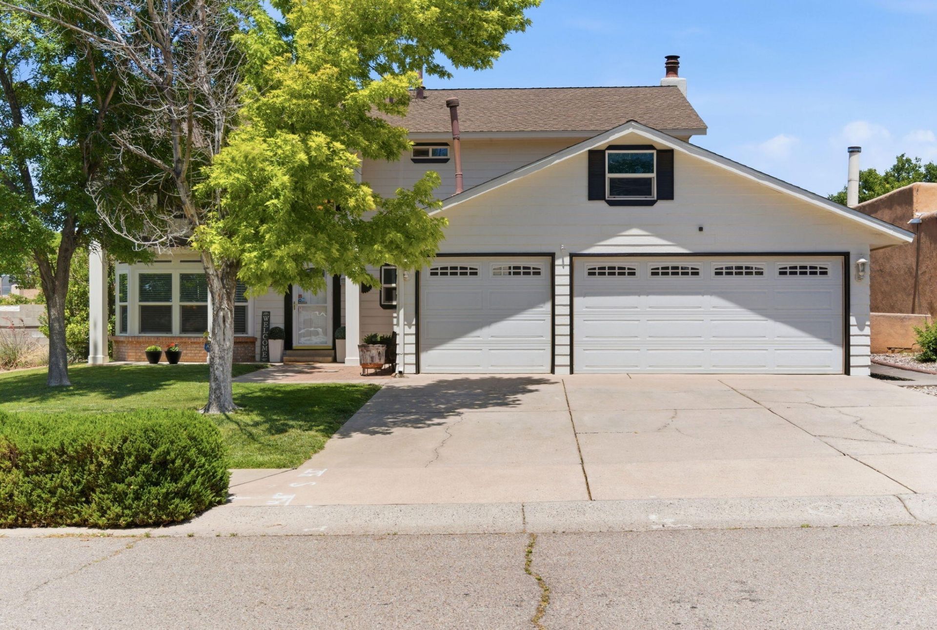9601 Villa Del Rey Ne, Albuquerque, NM 87111 Main Photo