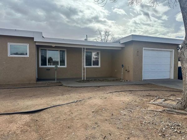 4024 Comanche Road NE, Albuquerque, NM 87110