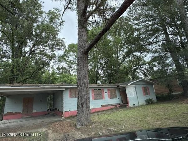 744 W Mcdowell Road, Jackson, MS 39204