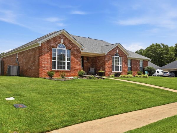 516 Pinnacle Dr , Bryant, AR 72022