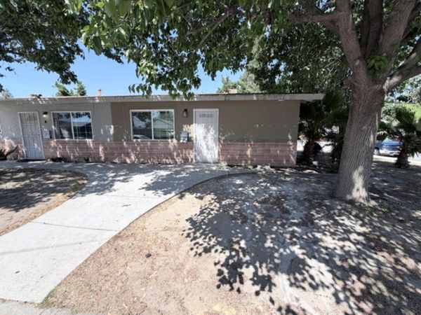 1901 Buena Vista, Unit A, Bakersfield, CA 93304