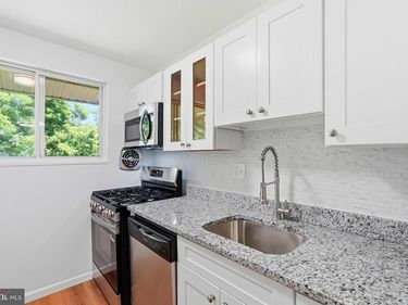 2825 KALMIA LEE COURT, Unit 301, FALLS CHURCH, VA 22042