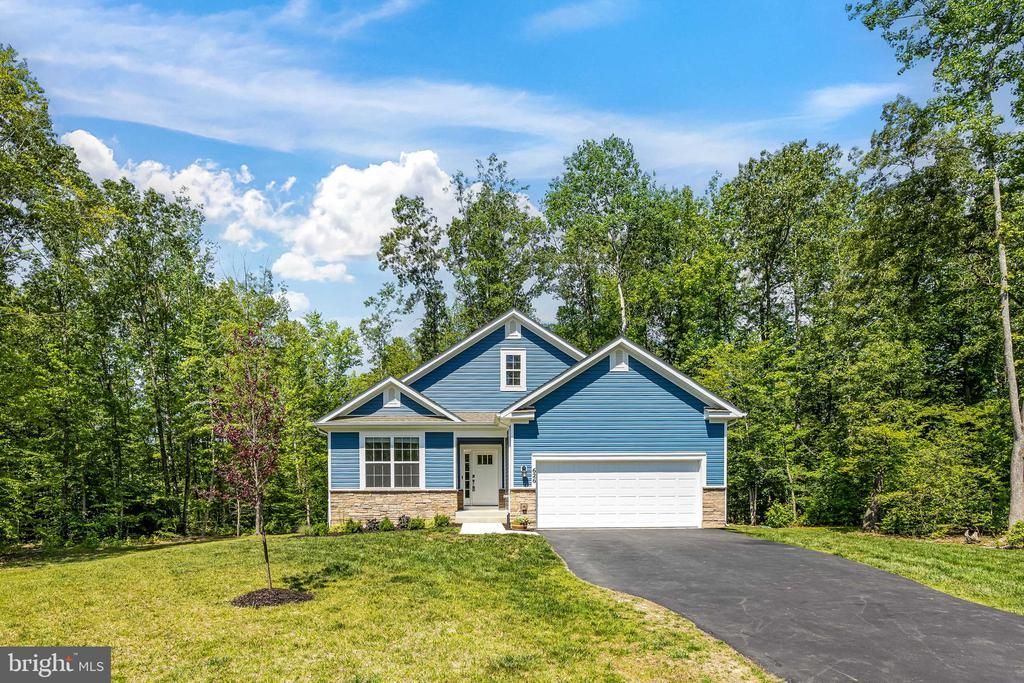 626 Long Meadow Drive, Fredericksburg, VA 22406 Main Photo