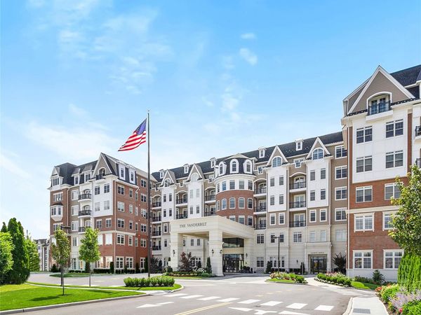 990 Corporate Drive , Unit 207, Westbury, NY 11590