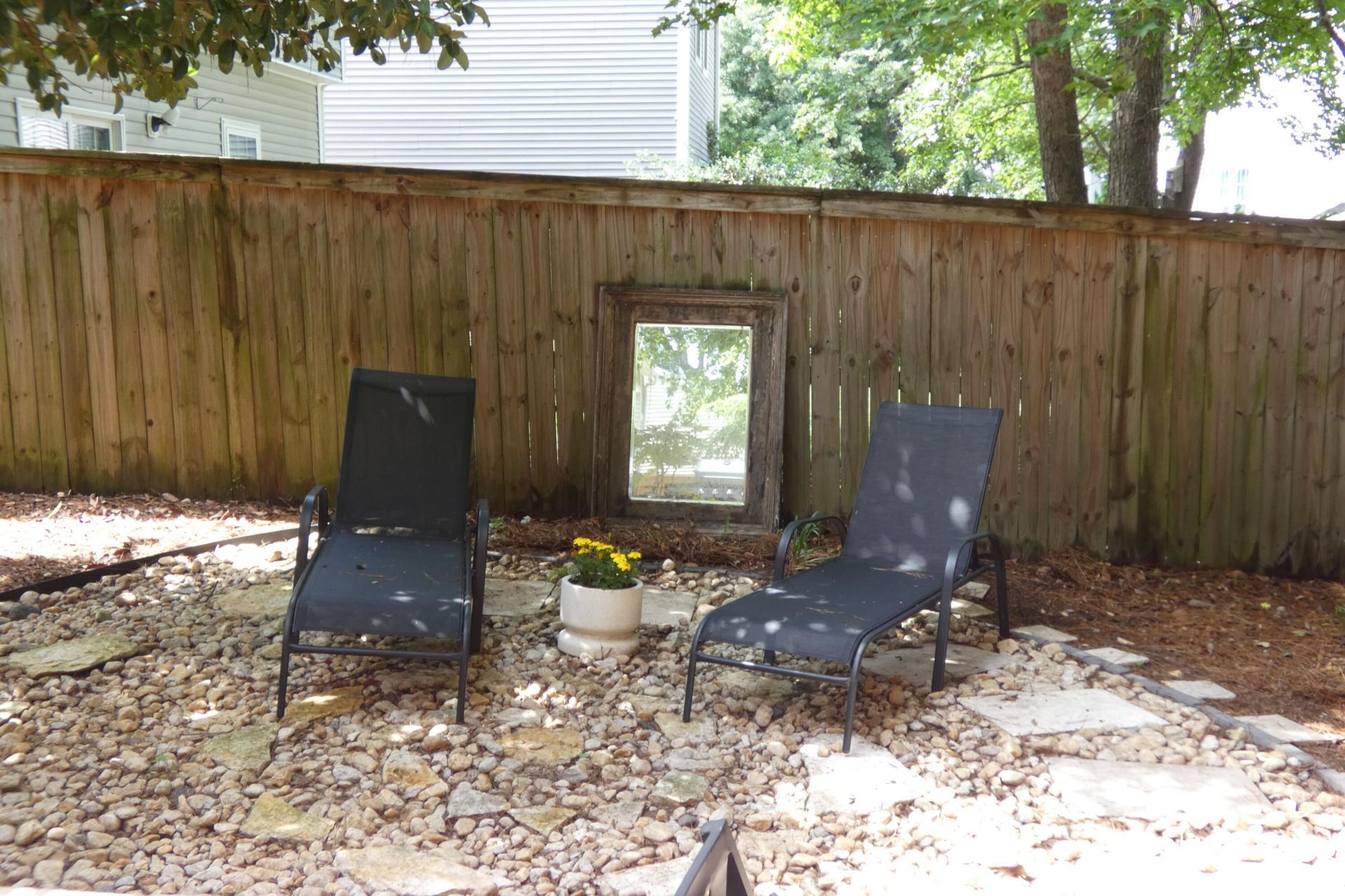 1790 Towne Street Photo 5