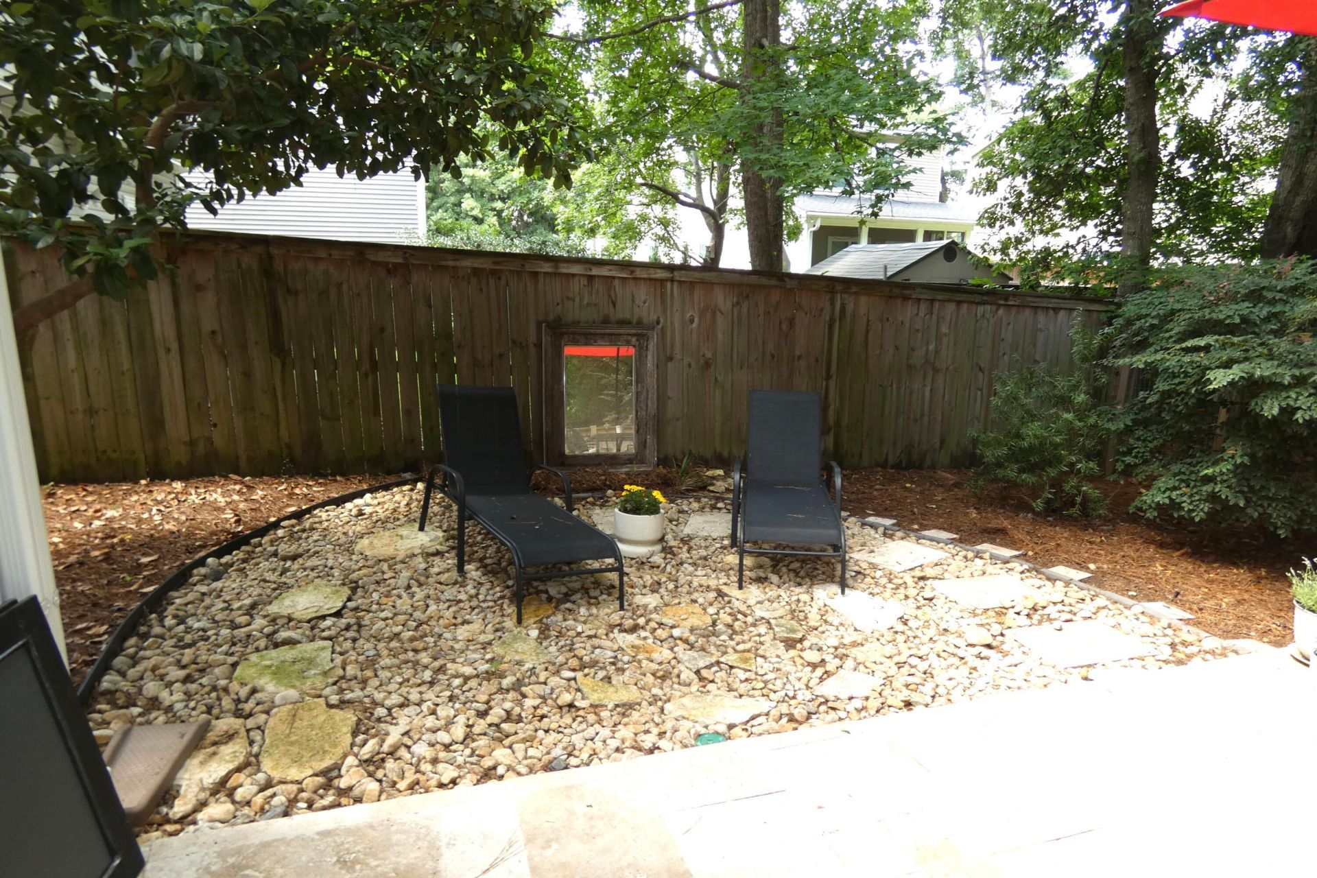 1790 Towne Street Photo 9