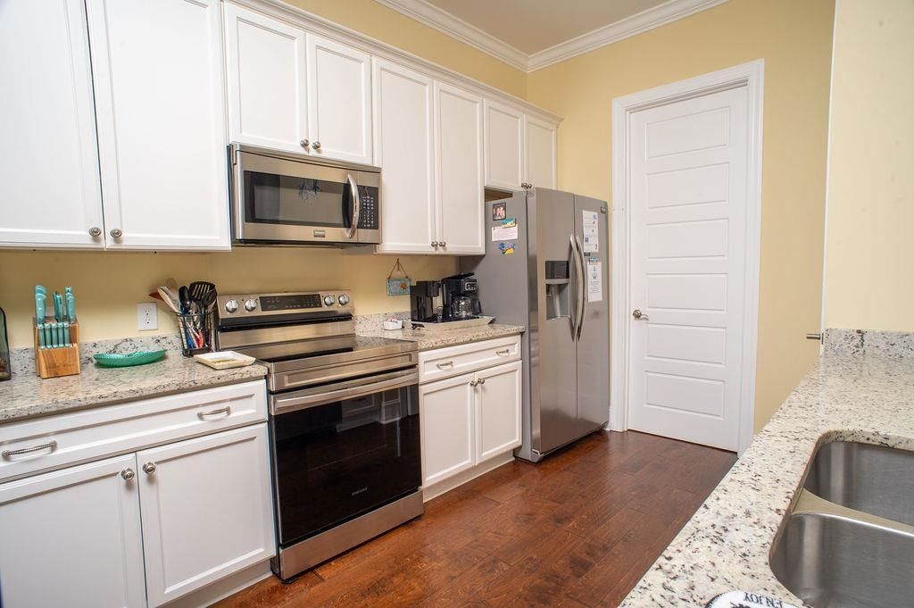 429 Oak Ave.  Photo 27