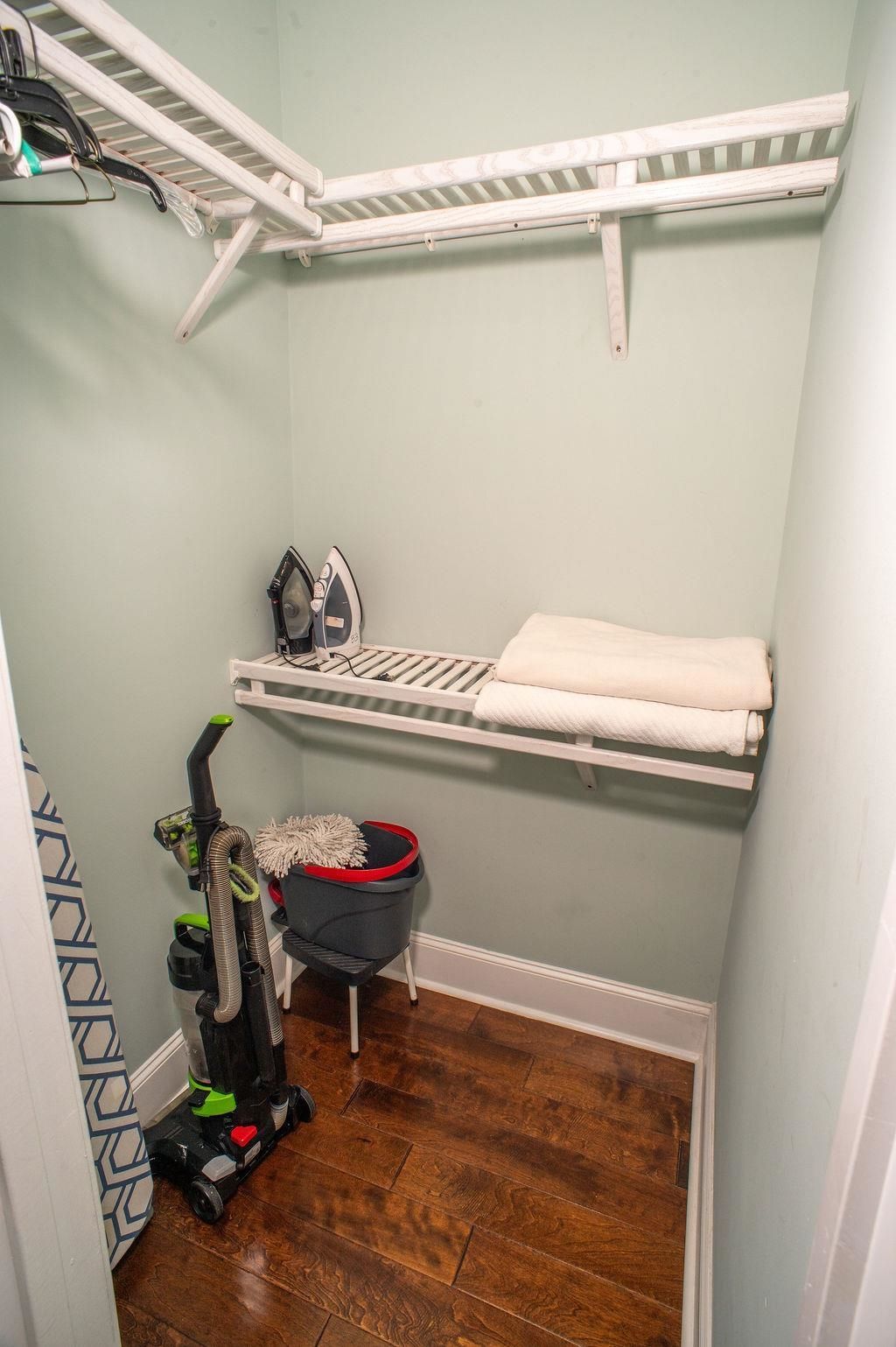 429 Oak Ave.  Photo 49