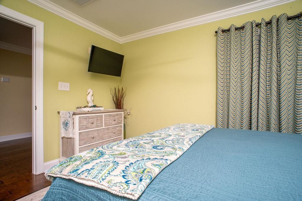 429 Oak Ave.  Photo 63