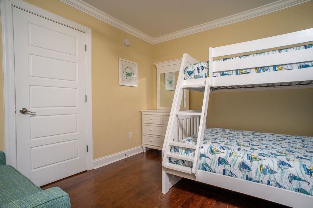 429 Oak Ave.  Photo 65