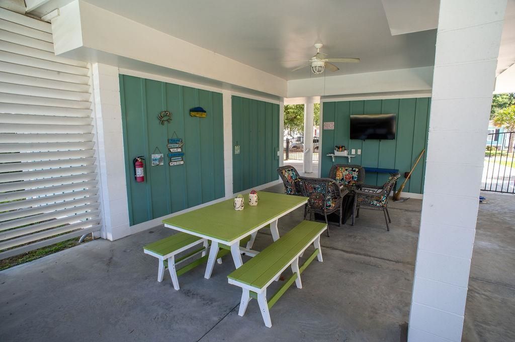 429 Oak Ave.  Photo 8