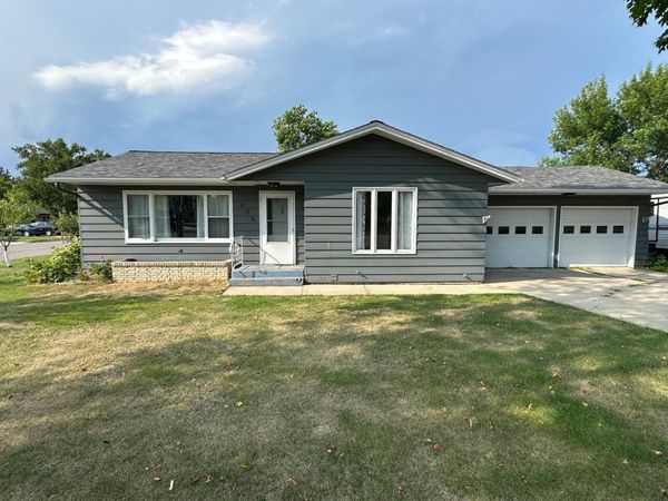 824 Irving Avenue SW, Wadena, MN 56482
