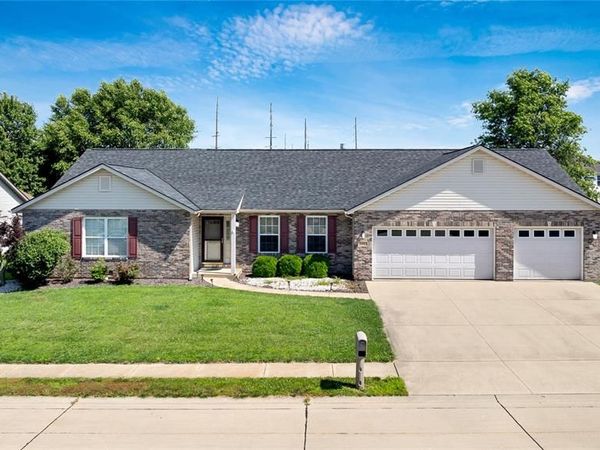 1041 W Fallen Lake Drive , Waterloo, IL 62298