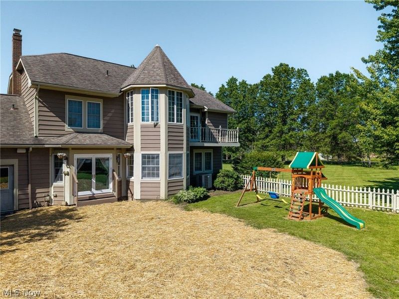 6585 Stone Road, Medina, OH 44256 Photo 2