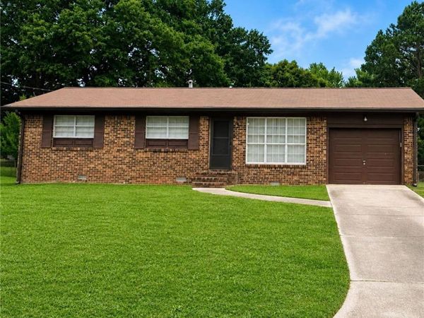 1064 Meadowbrook Lane NW, Conyers, GA 30012