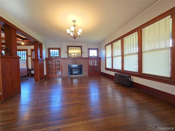 26850 W 7 Mile Road, Redford Twp, MI 48240