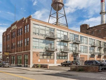 55 W CANFIELD Street , Detroit, MI 48201
