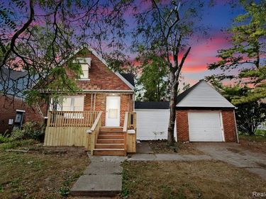 15887 Snowden Street, Detroit, MI 48227