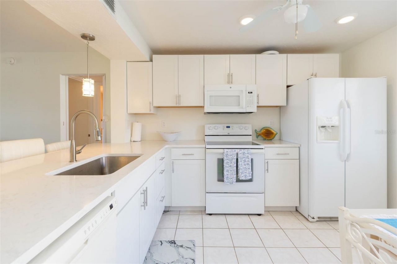 5510 Puerta Del Sol Boulevard S, Unit 132, Saint Petersburg, FL 33715 Photo