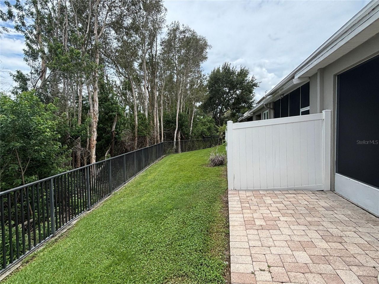 624 Black Lion Drive Ne, Saint Petersburg, FL 33716 Photo
