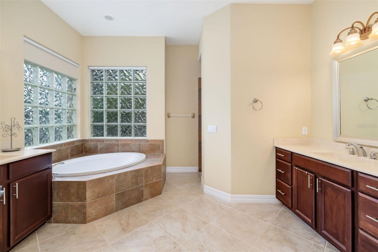 3970 Serenity Circle, Sarasota, FL 34235 Photo