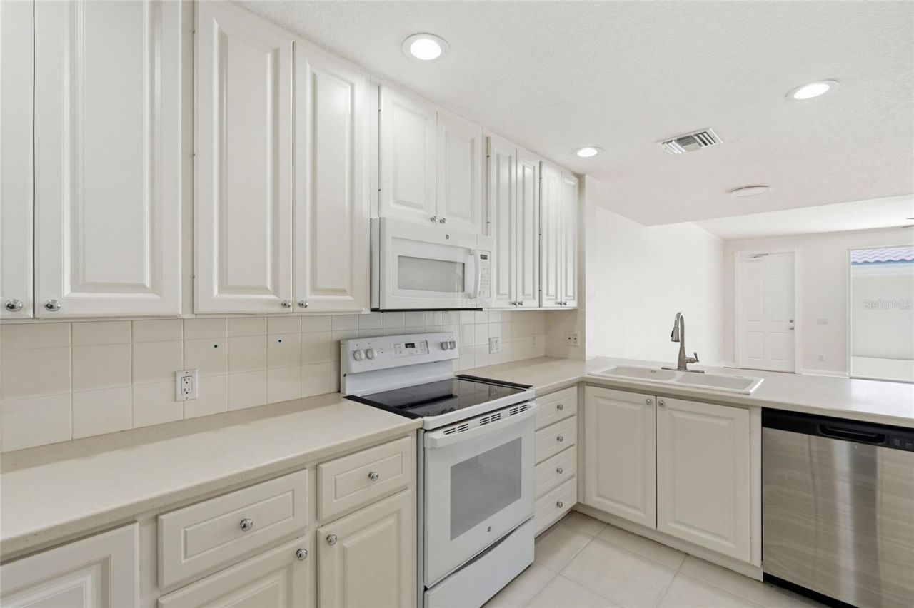 5405 Eliseo Street , Sarasota, FL 34238 Photo