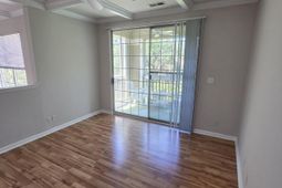 1600 Long Grove Drive photo 4