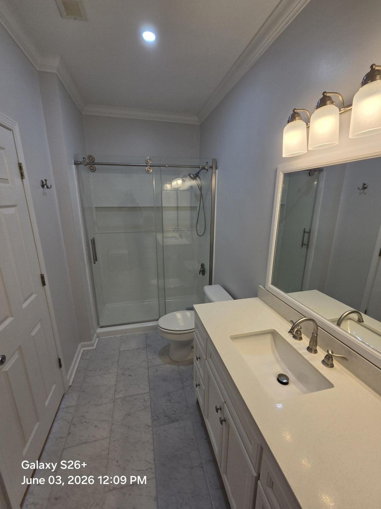 1600 Long Grove Drive Photo 6