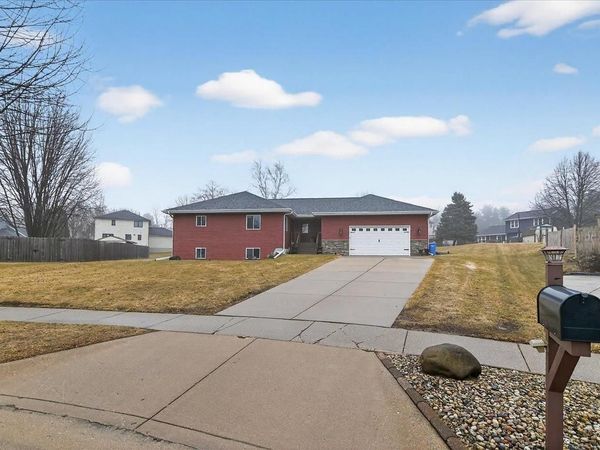 140 Glen Haven Court, Oregon, WI 53575
