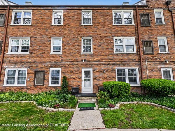 535 Glenmoor Road, East Lansing, MI 48823