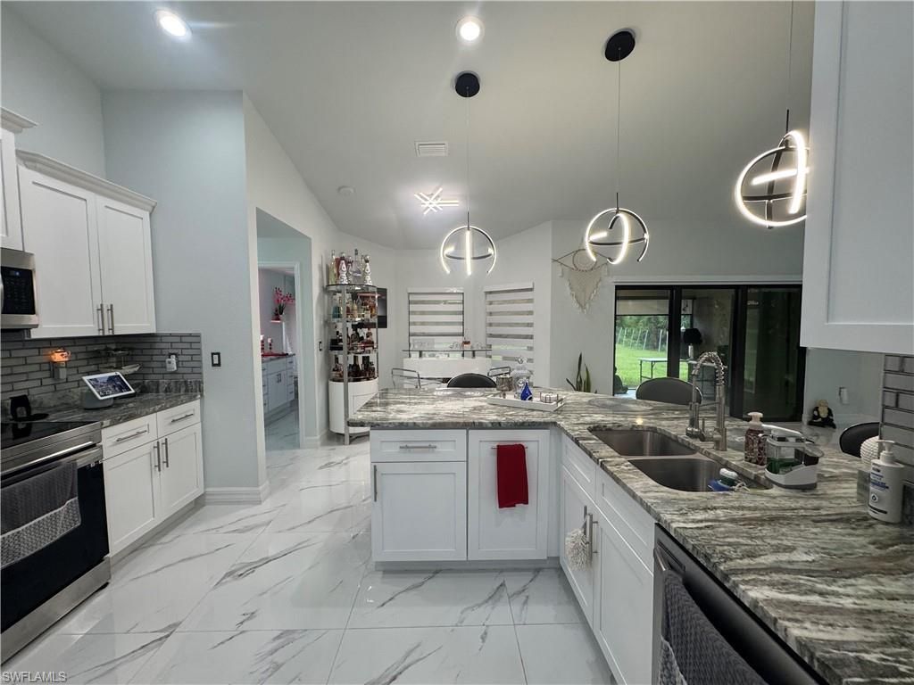 1119 Edison Ave, Lehigh Acres, FL 33972 Photo