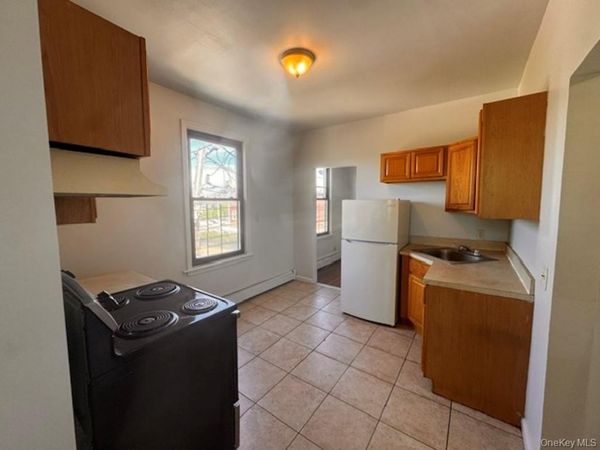 97 Waverly Street , Unit 3R, Yonkers, NY 10701