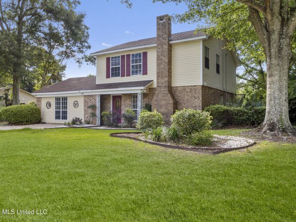 1509 Willowbend Drive, Gautier, MS 39553