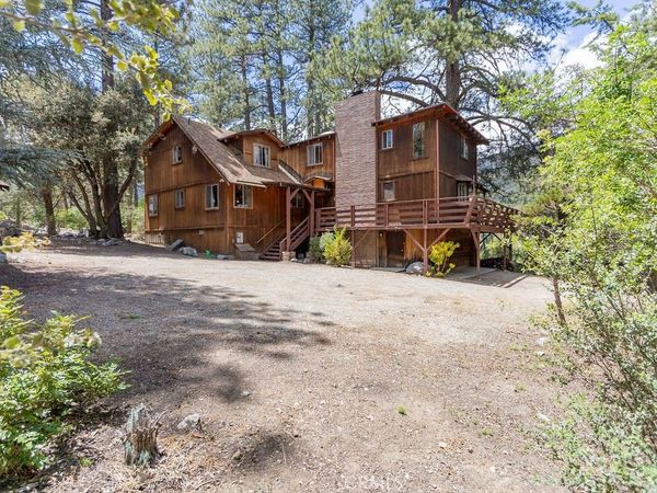 16101 Drive Edgewood , Pine Mountain Club, CA 93222