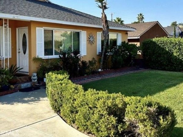 7517 N Ontario Street , Sun Valley, CA 91504