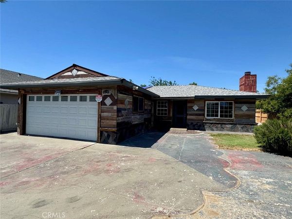 1620 N D , Madera, CA 93638