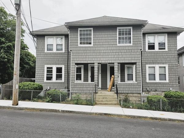 97 Hammond St, Unit 1, Waltham, MA 02451