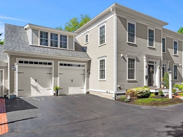 172 State St, Unit 2, Newburyport, MA 01950