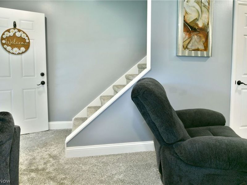 701 Lakeview Drive, Cortland, OH 44410 Photo 7