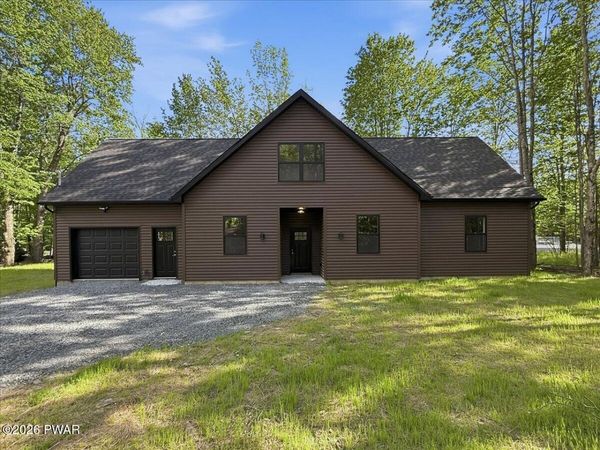 6 Raccoon Circle , Lake Ariel, PA 18436