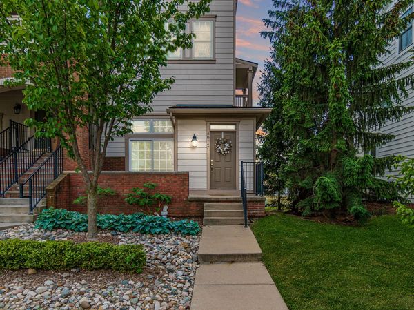 50147 Harding Street, Canton, MI 48188