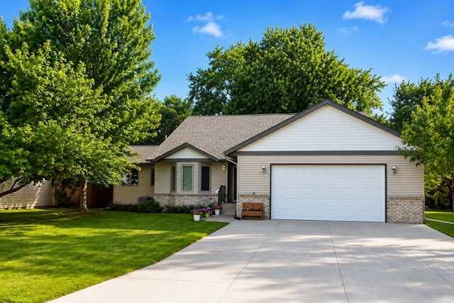 1613 Louden Avenue N, Glencoe, MN 55336