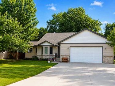 1613 Louden Avenue N, Glencoe, MN 55336