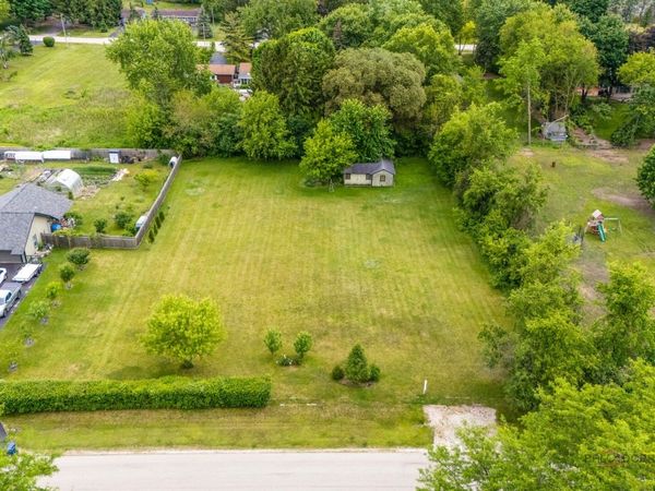 16655 W Applewood Court , Gurnee, IL 60031