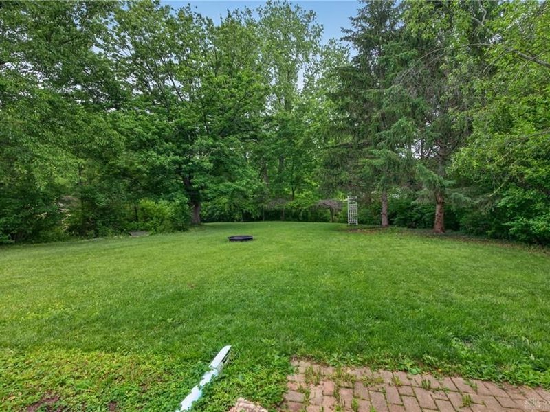 5051 Strathaven Drive, Dayton, OH 45424 Photo 37