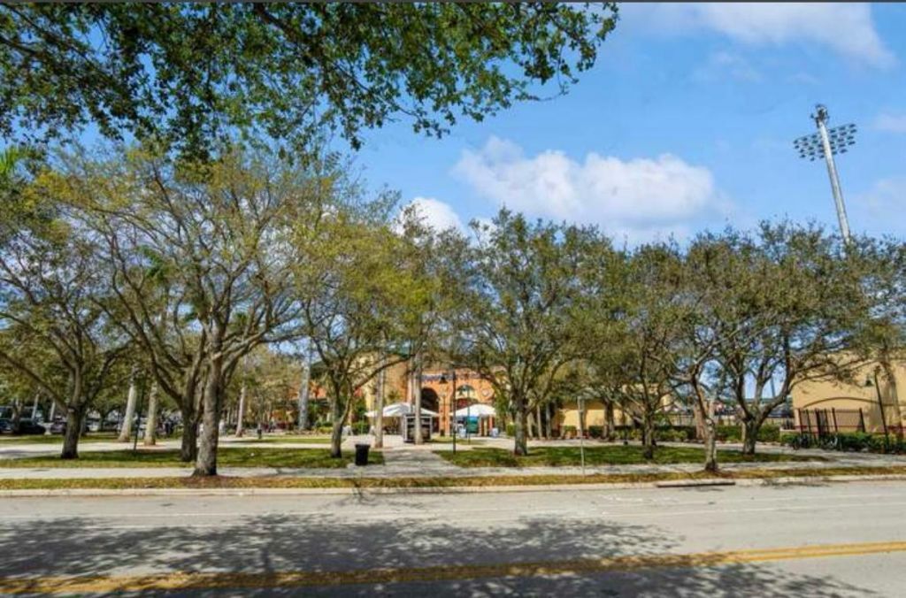 1200 Town Center Drive, Unit 305, Jupiter, FL 33458 Photo