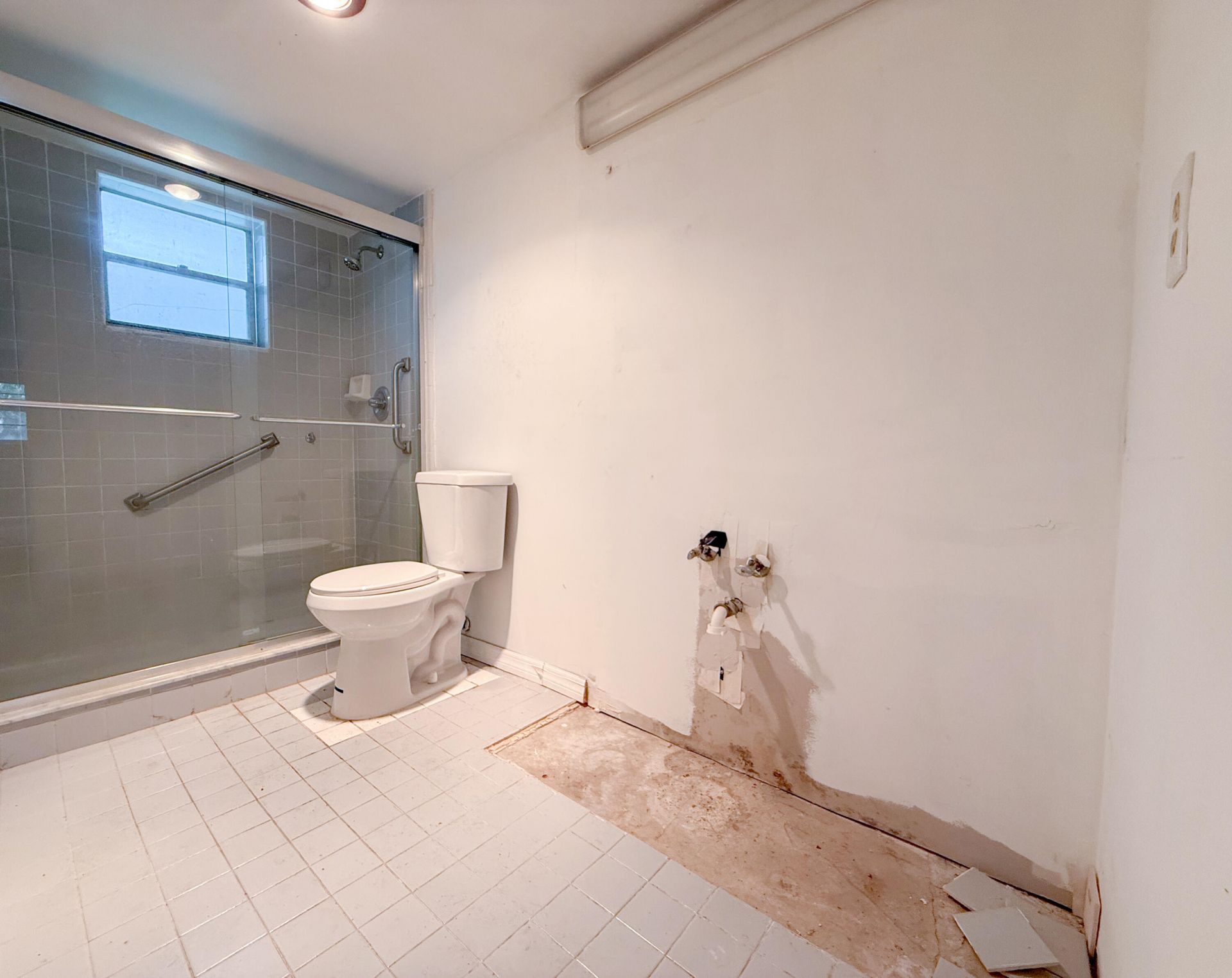 604 NE 2nd Street, Unit 122, Dania Beach, FL 33004 Photo